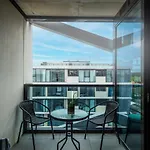 Metropol 812