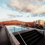Modern 1-Bedroom Unit In Dickson