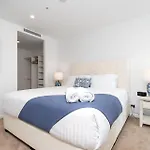 Lovely 2Br Apartment W Free Parking On Premises