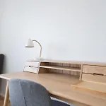Modern 1-Bed Unit With Pool Views And Balcony