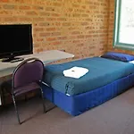 Greenleigh Central Canberra Motel
