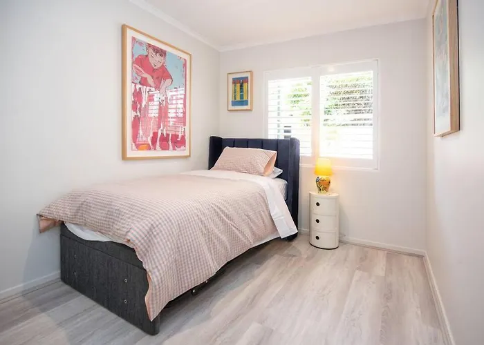 Luxury Modern Cbd Ground Floor Apartment.