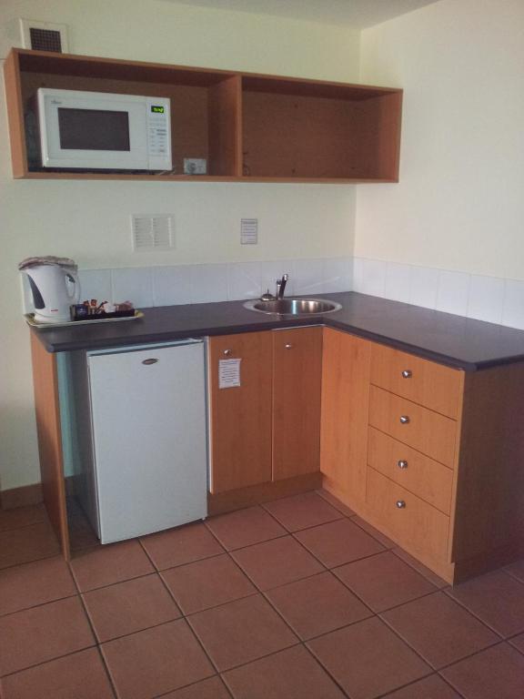Belconnen Way & Serviced Hotel Canberra
