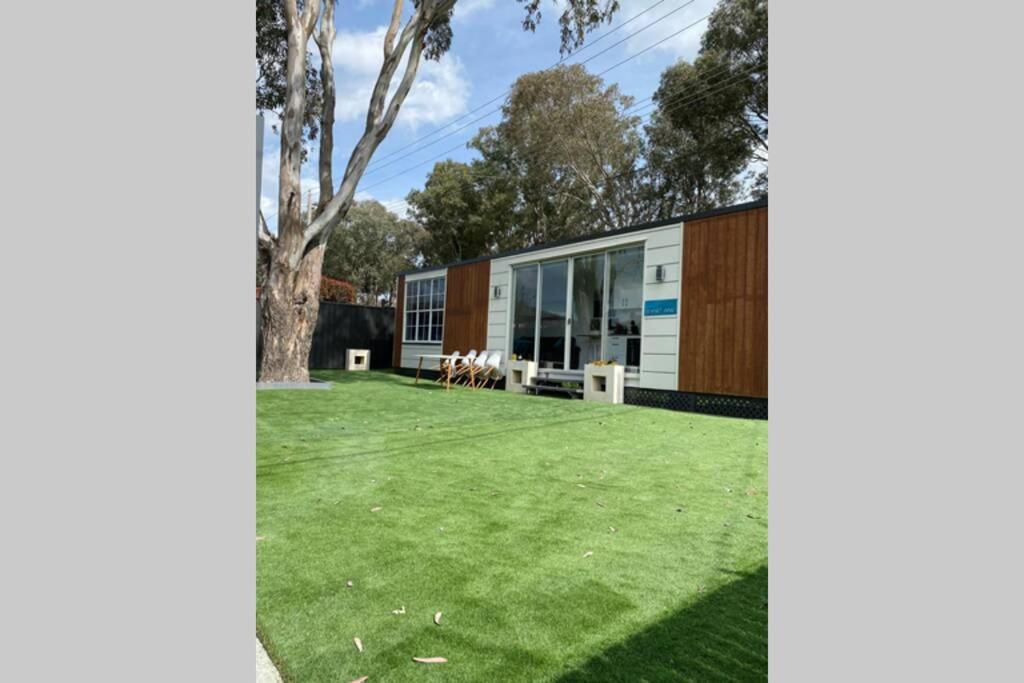 Tiny House In Belconnen 1Br Self Contained Complete Home Filtration As Seen On The Block Phillip Island Wine