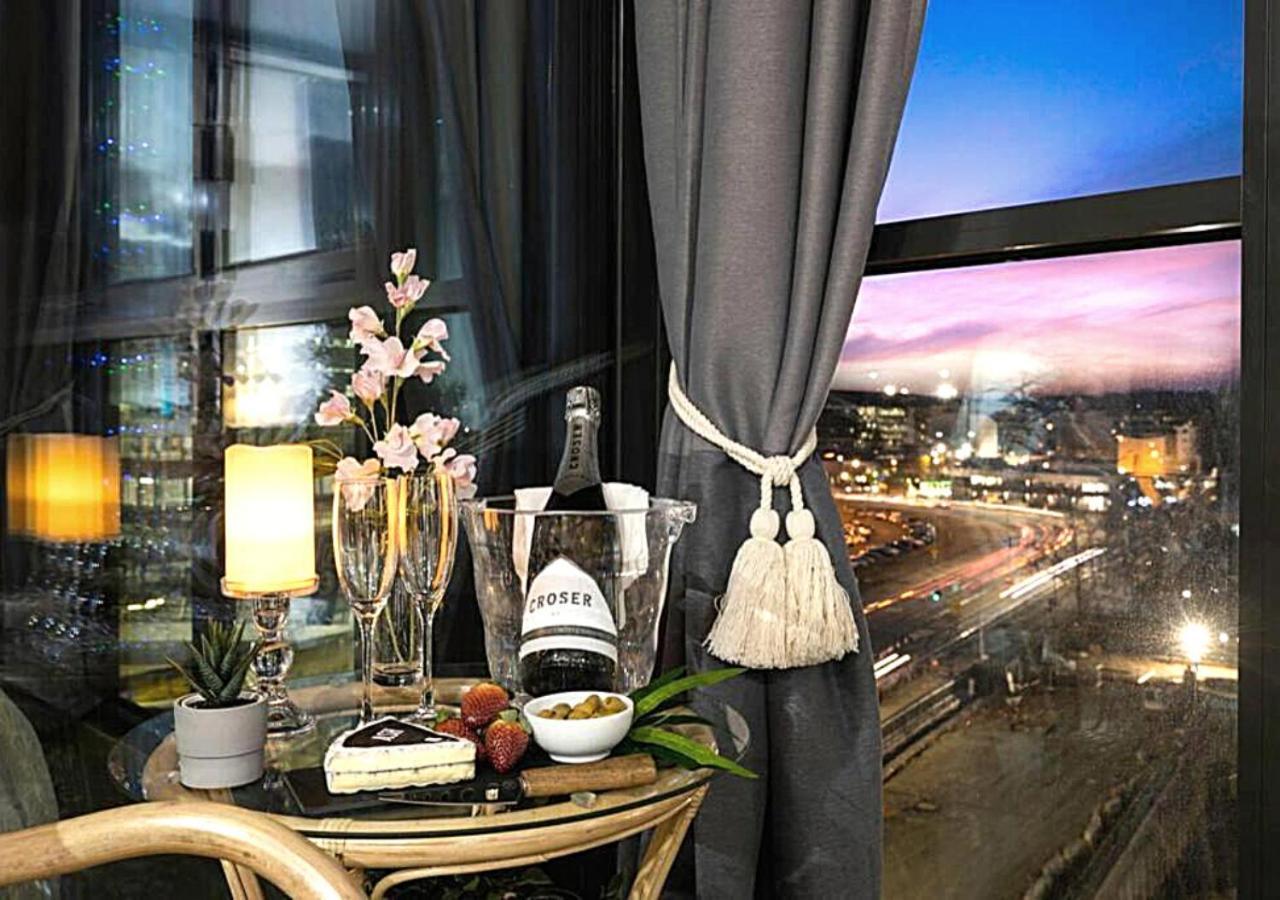 Apartment Braddon Penthouse*top Location*netflix*wifi*views Canberra