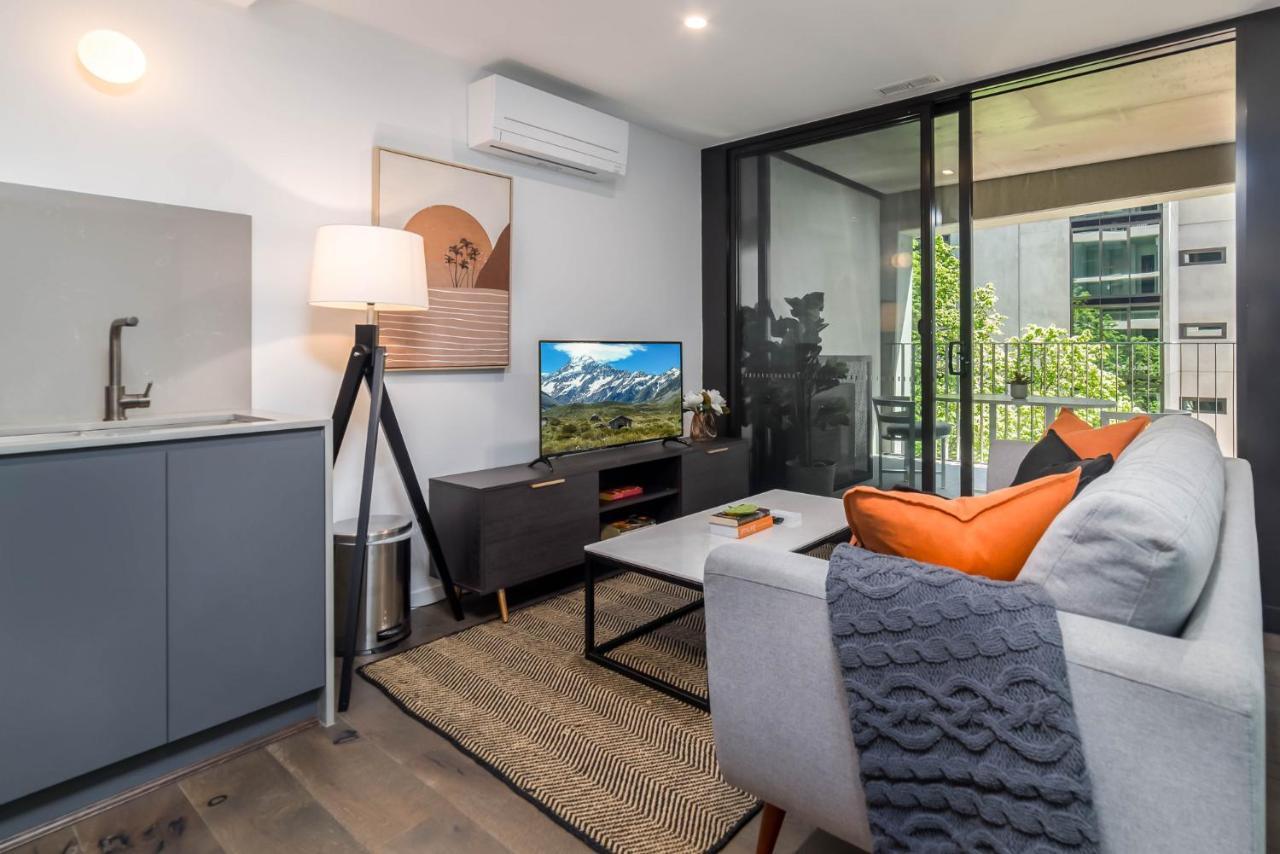 Apartment Center 2-bed With Rooftop Pool & Secure Parking