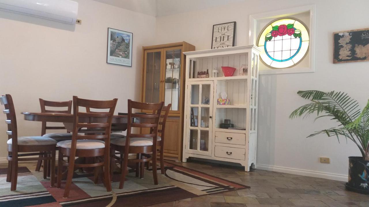 Holiday home Sweet By The Golf Course Canberra