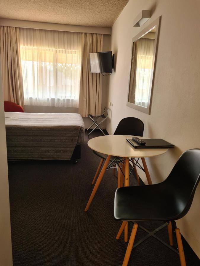 Belconnen Way & Serviced Hotel Canberra