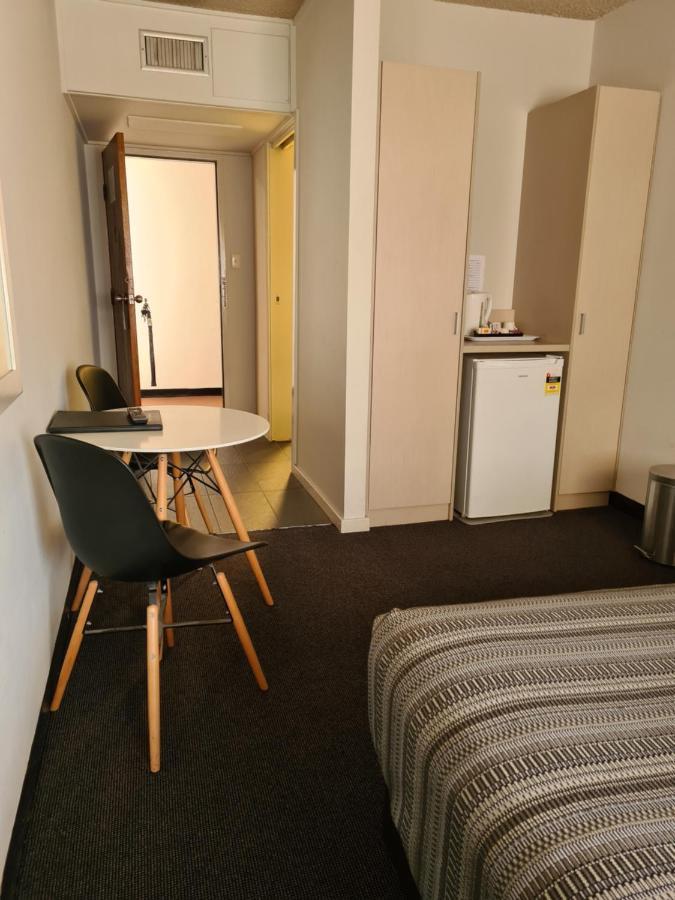 Belconnen Way & Serviced 3* Canberra
