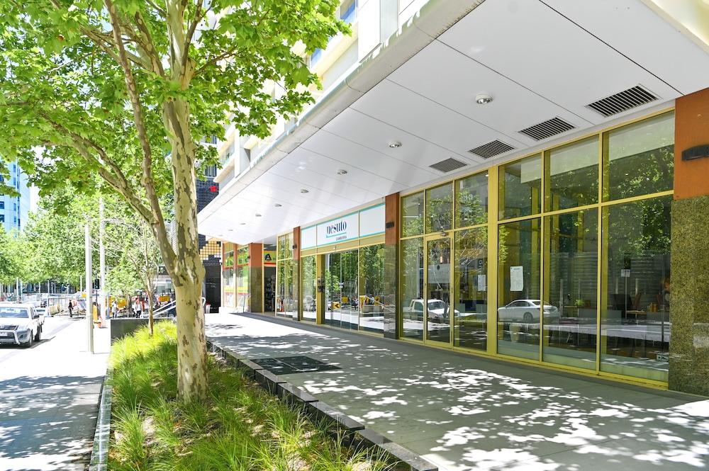 Aparthotel Nesuto Camberra