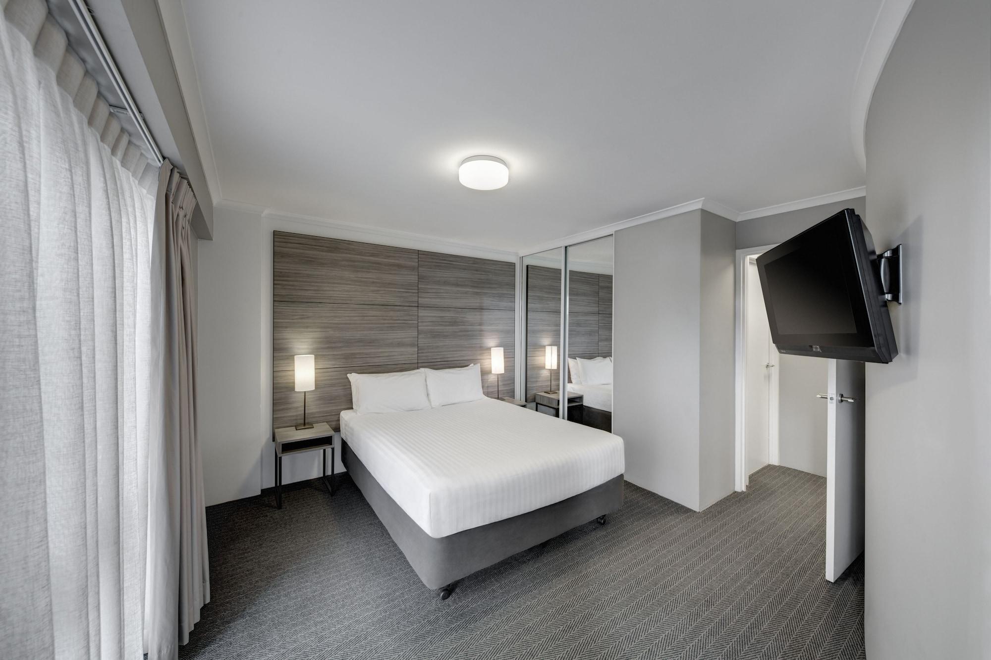 Adina Serviced Court 4* Canberra