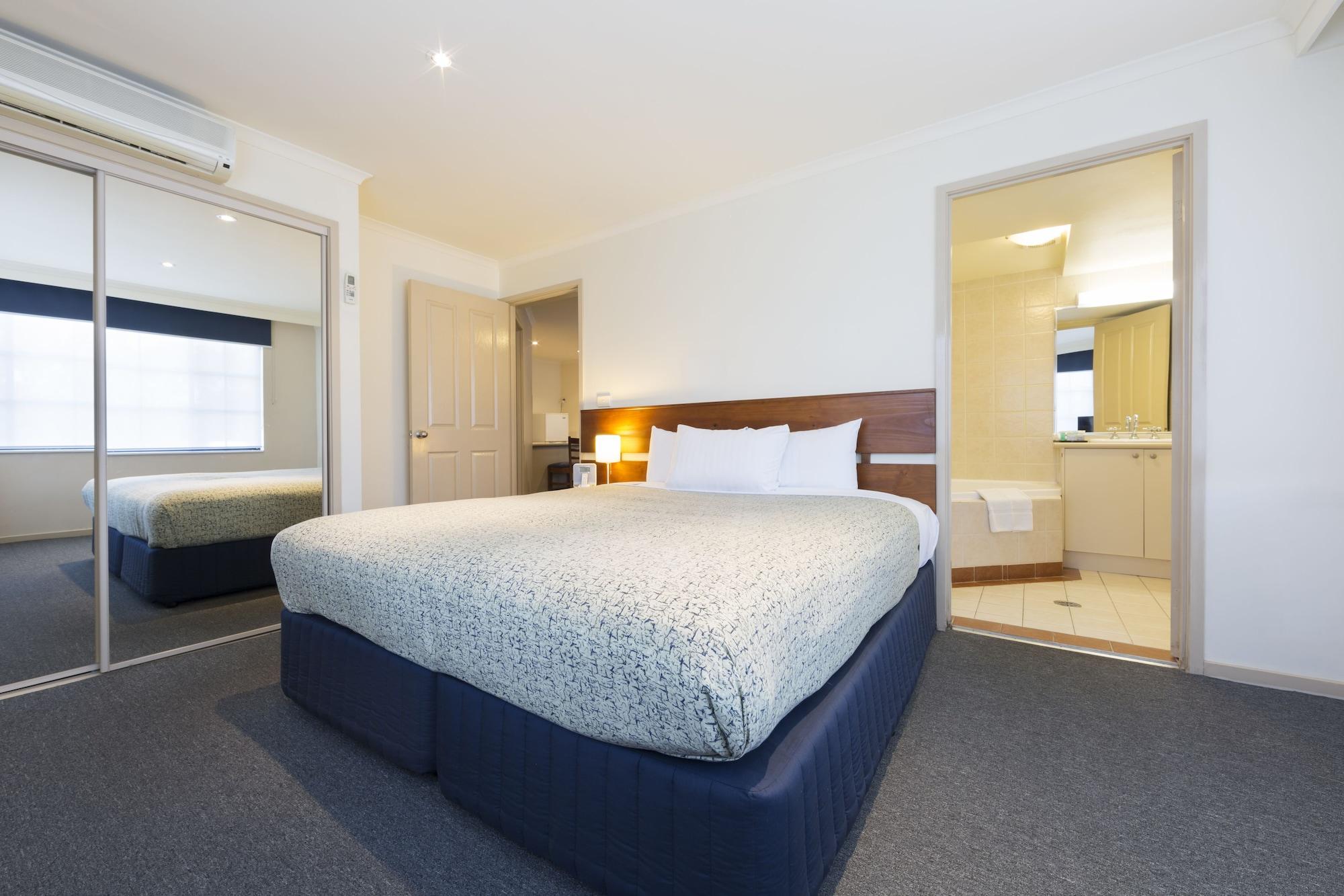 Parklands Official Aparthotel Canberra