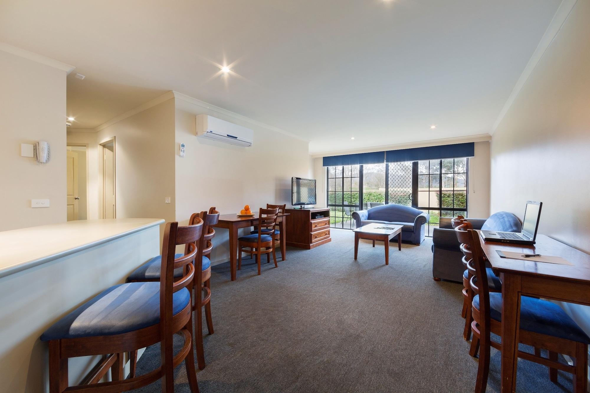 Parklands Official Canberra