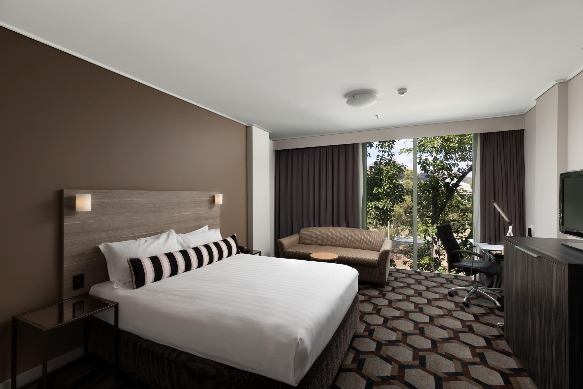 Rydges Hotel 4*