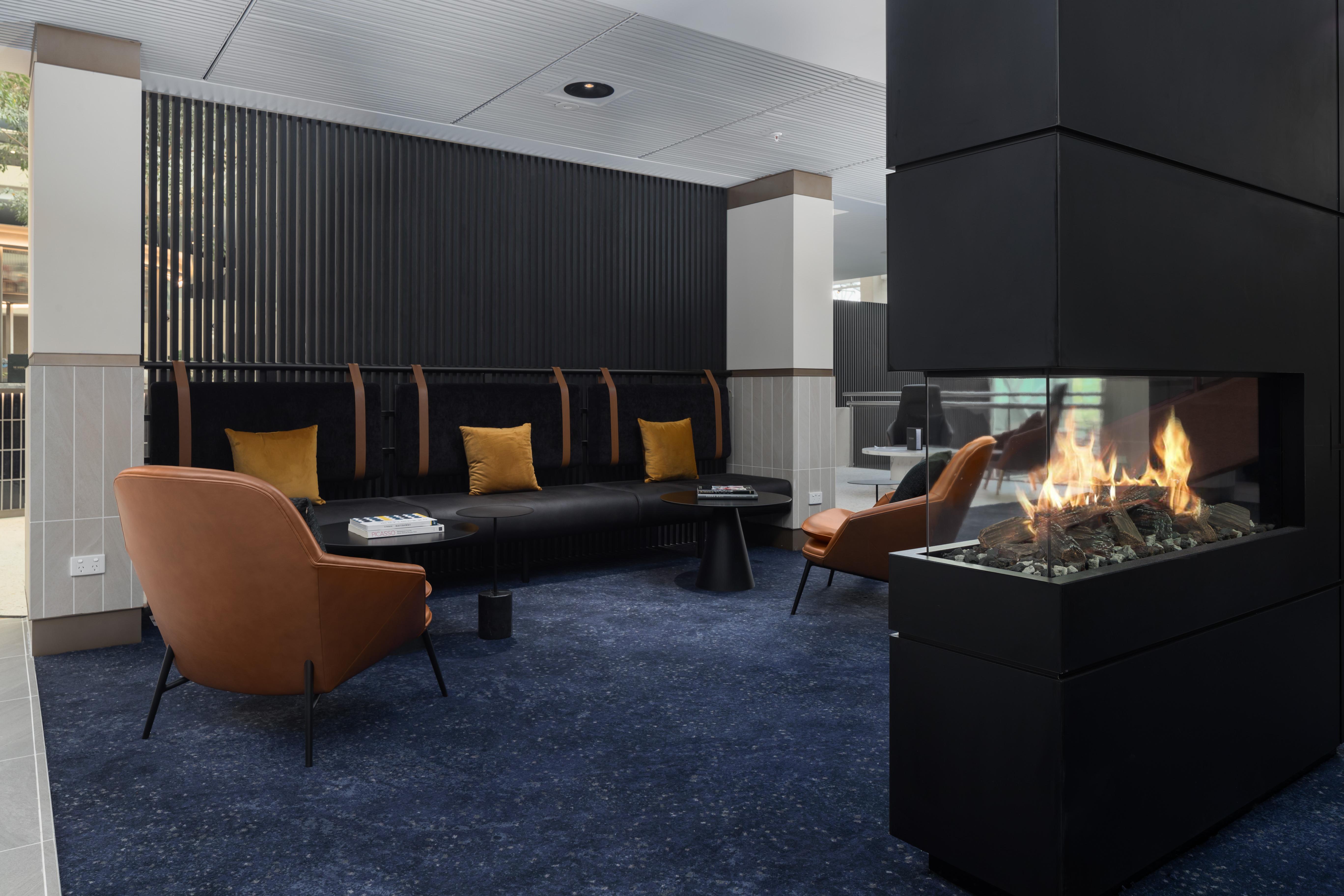 Rydges Hotel 4*