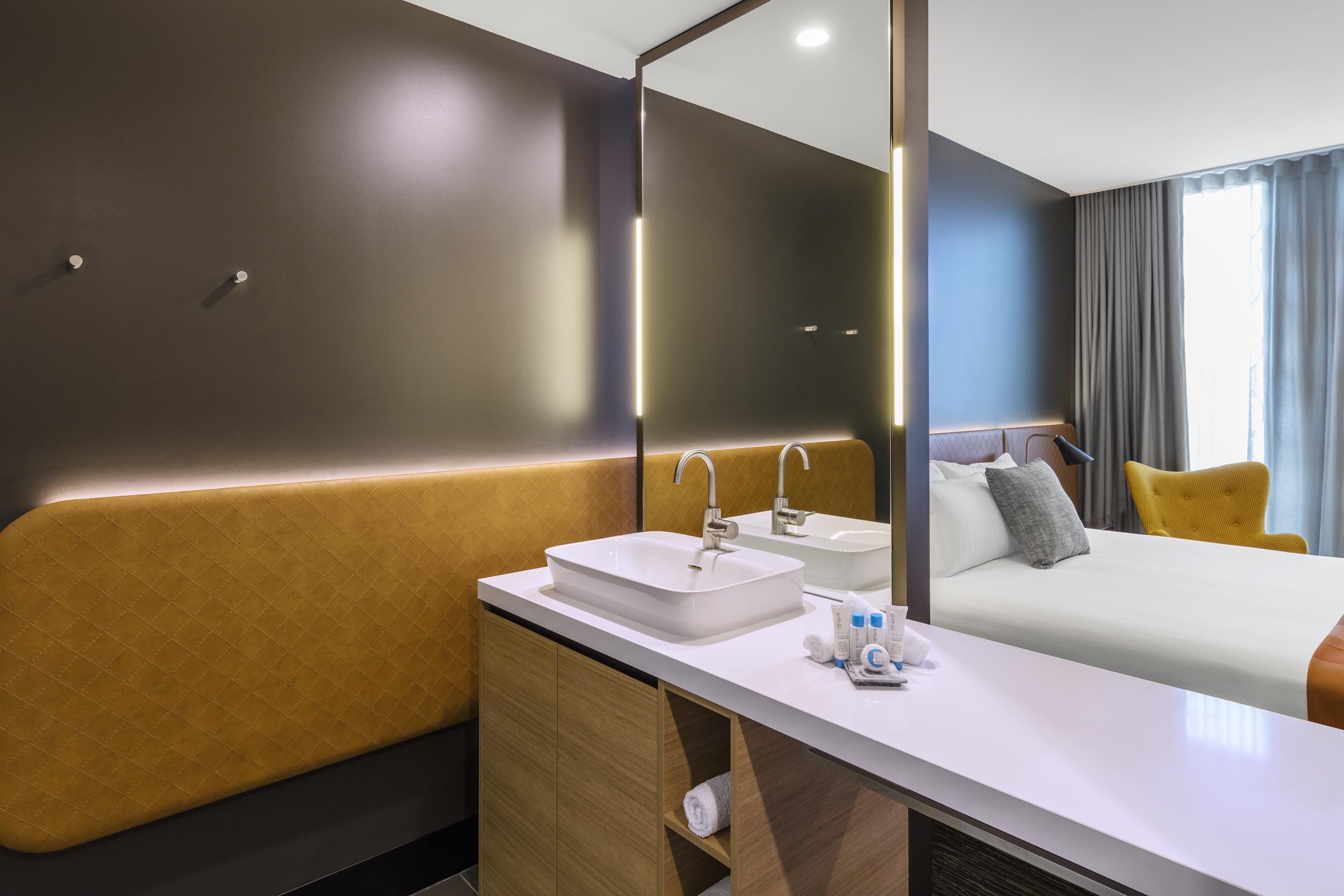 Hotel Vibe 4*