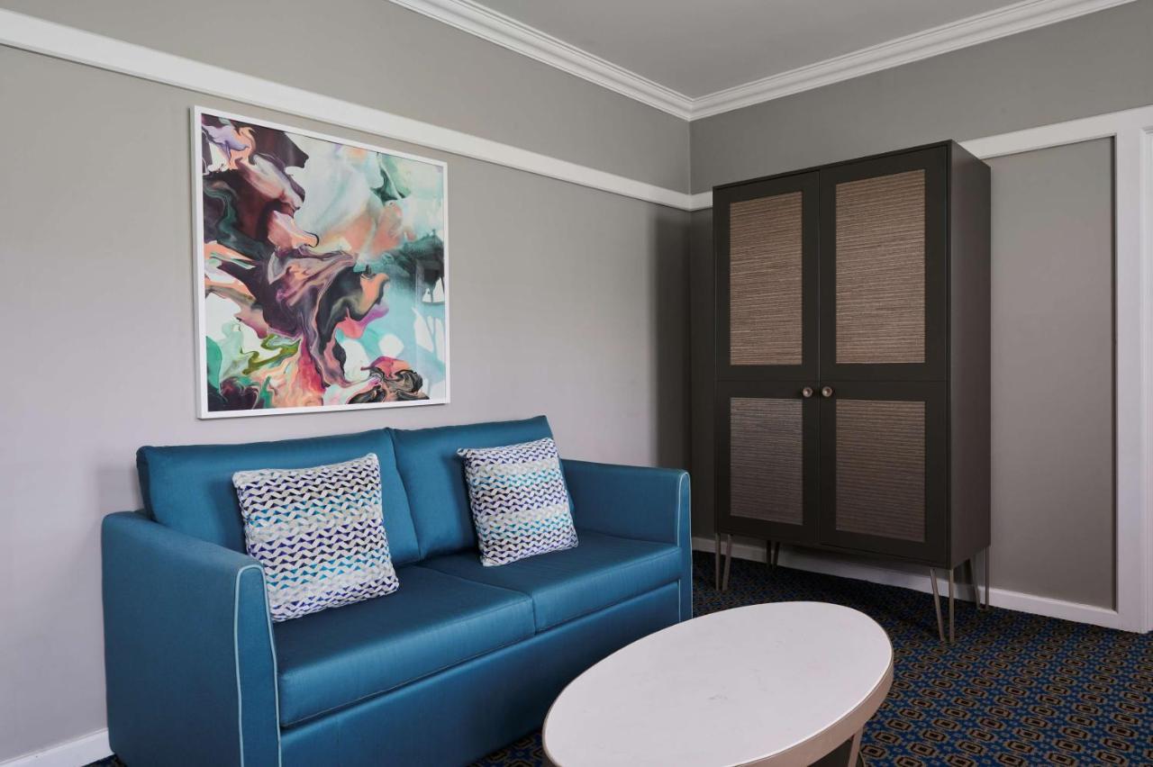 Kurrajong Hotel 4*