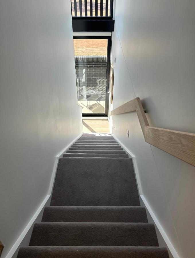 New & Modern Loft 1bd W/pool&gym Apartment Canberra
