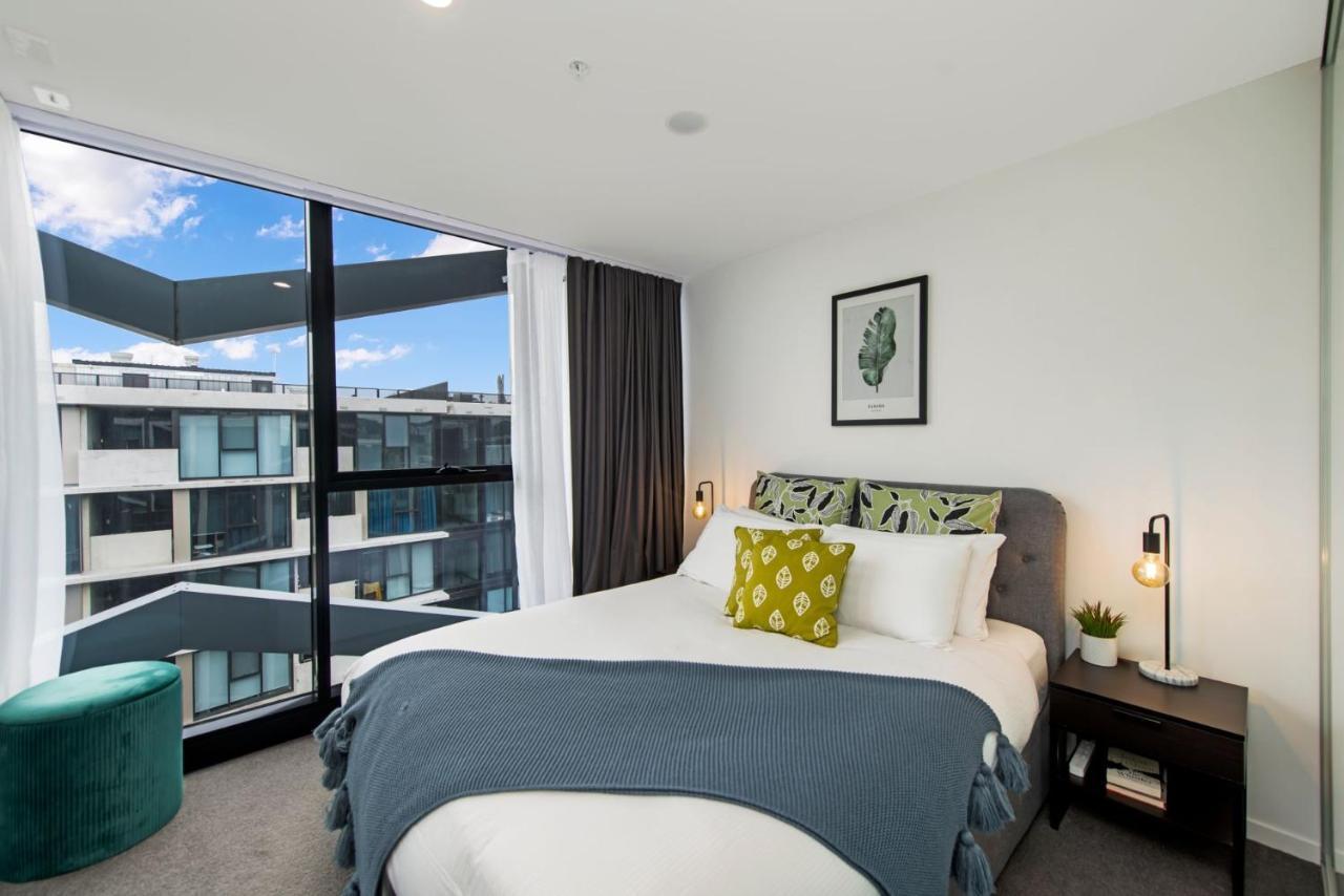 Metropol 812 Canberra