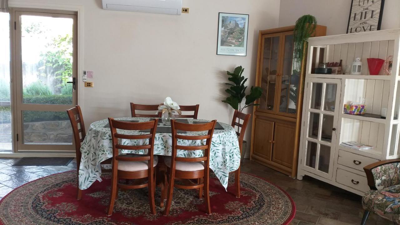 Sweet By The Golf Course Holiday home *