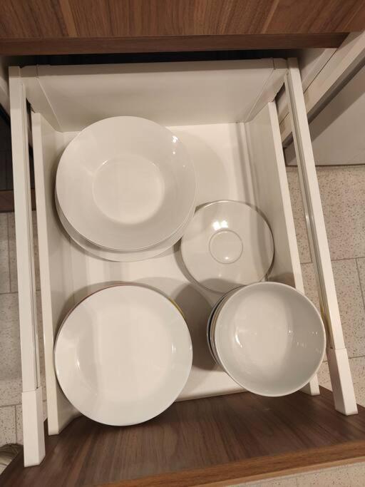 Modern 1-bedroom Unit In Dickson Apartment *