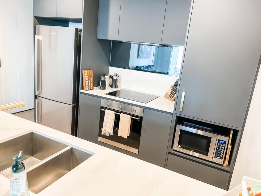 Apartment Metropol - Cbd Pool Sleeps 7 Canberra