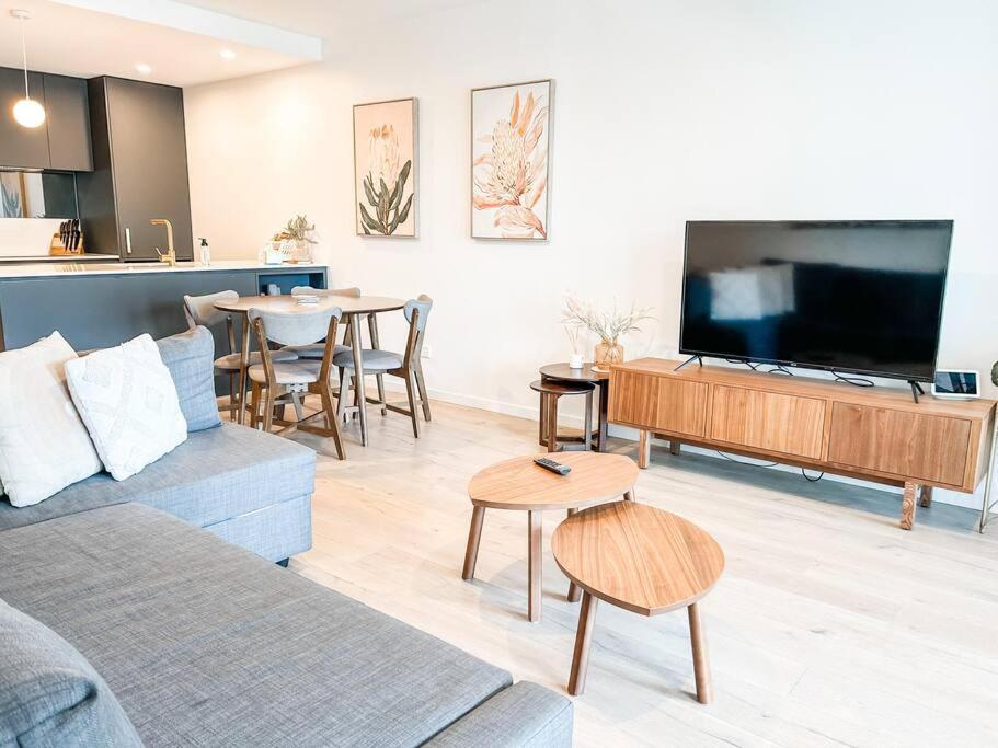 Metropol - Cbd Pool Sleeps 7 Apartment Canberra