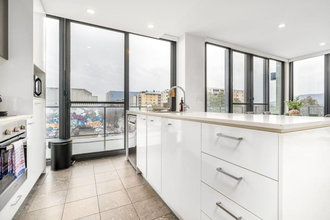 Apartment Roomy 2br 2ba City-centre *