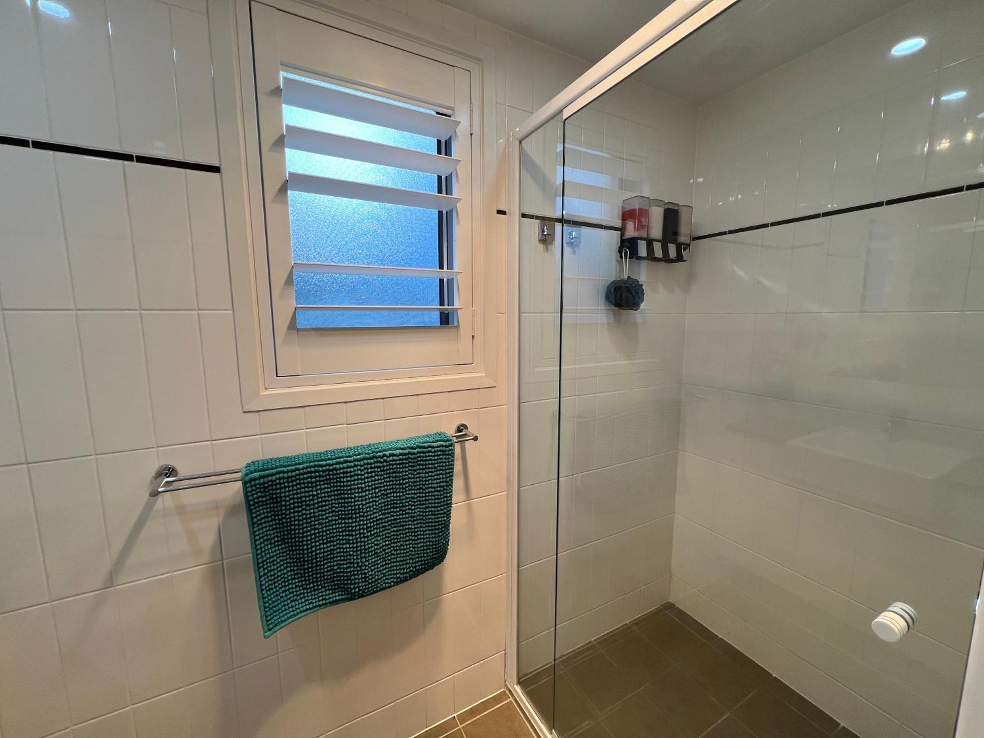 Apartment 2br Gungahlin Square Luxe Super Wifi Wine Secure Parking Canberra