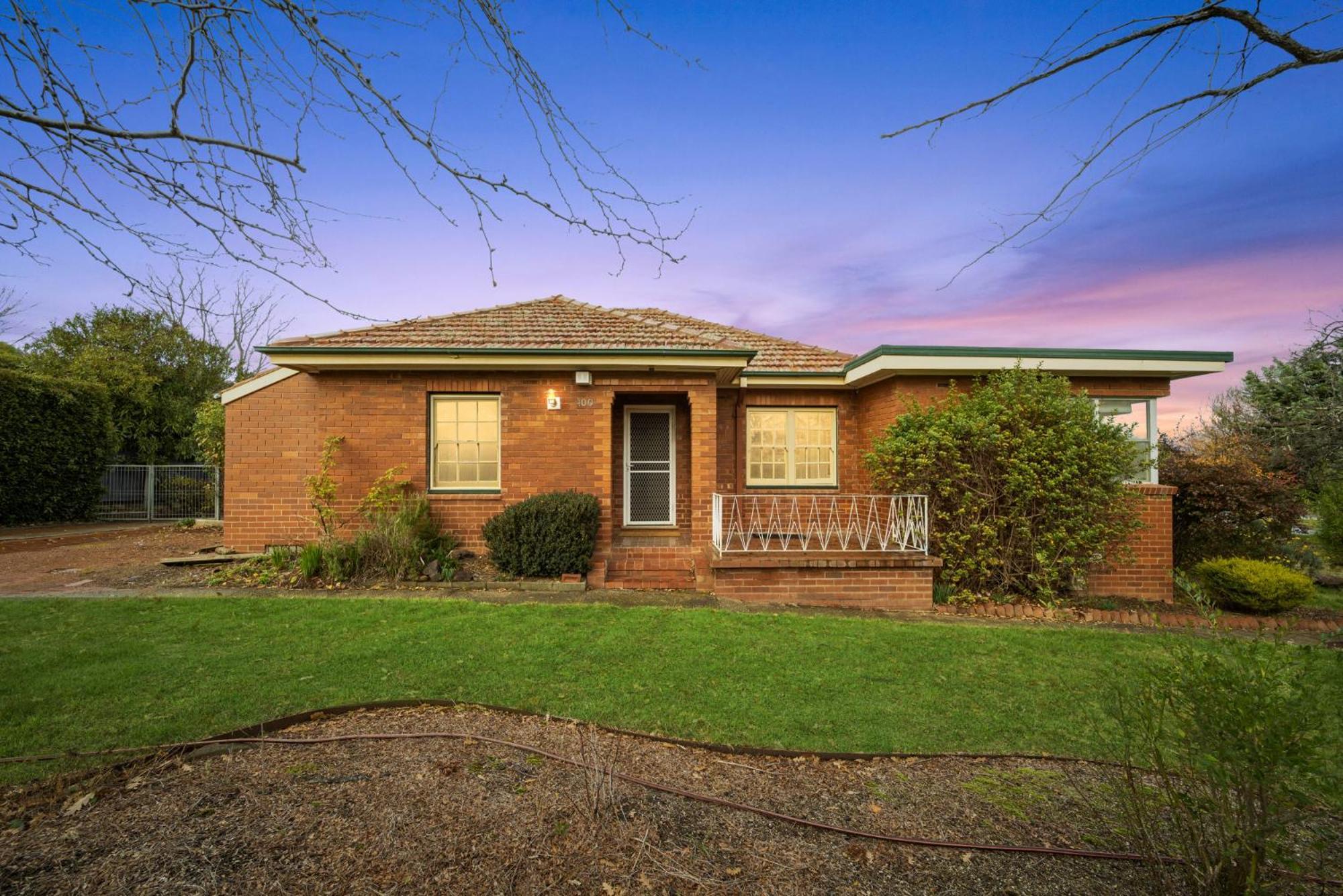 3-bed Family Haven With Garden & Bbq Area * Canberra