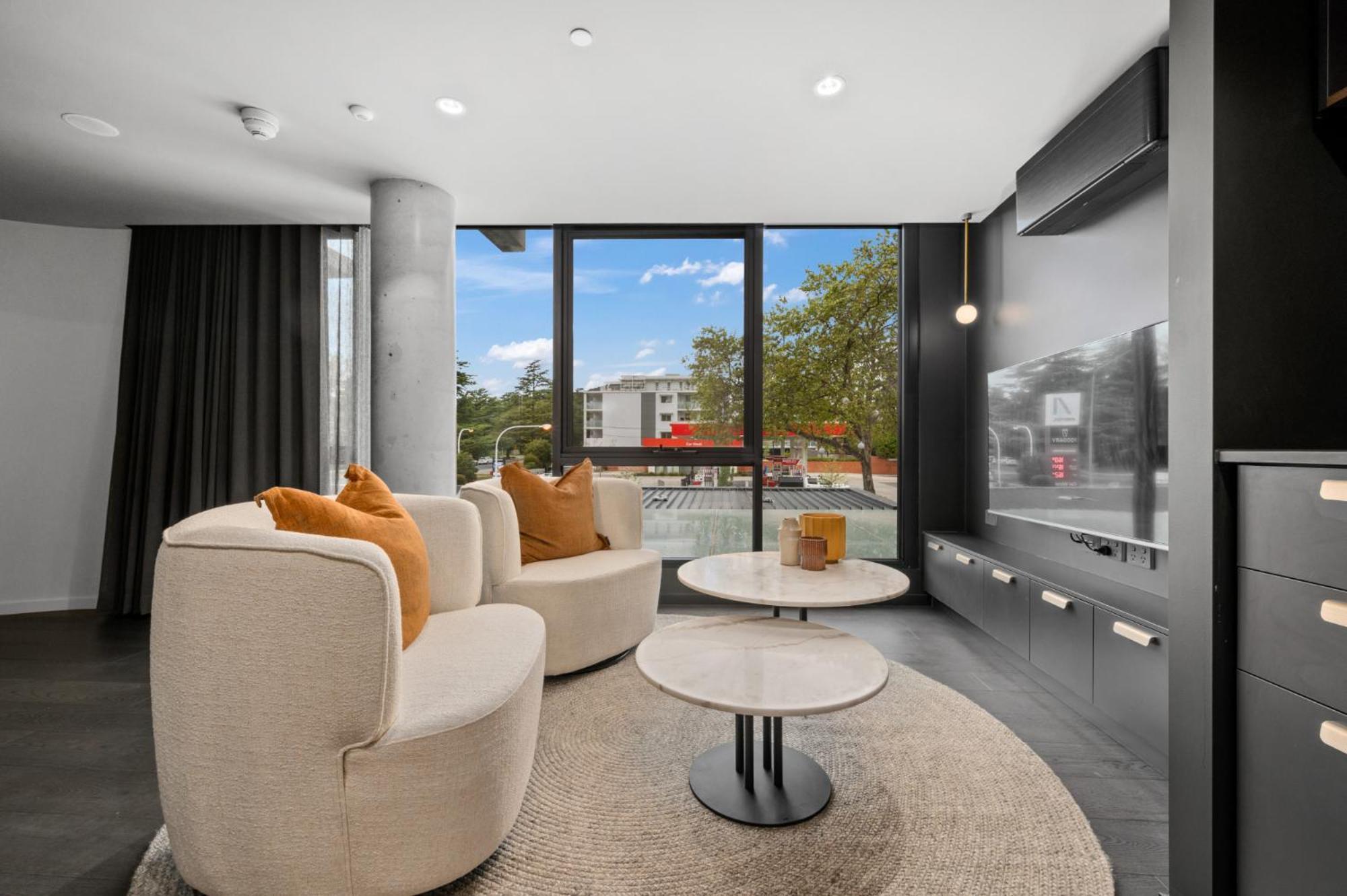 Apartment Elegant With Parking Canberra