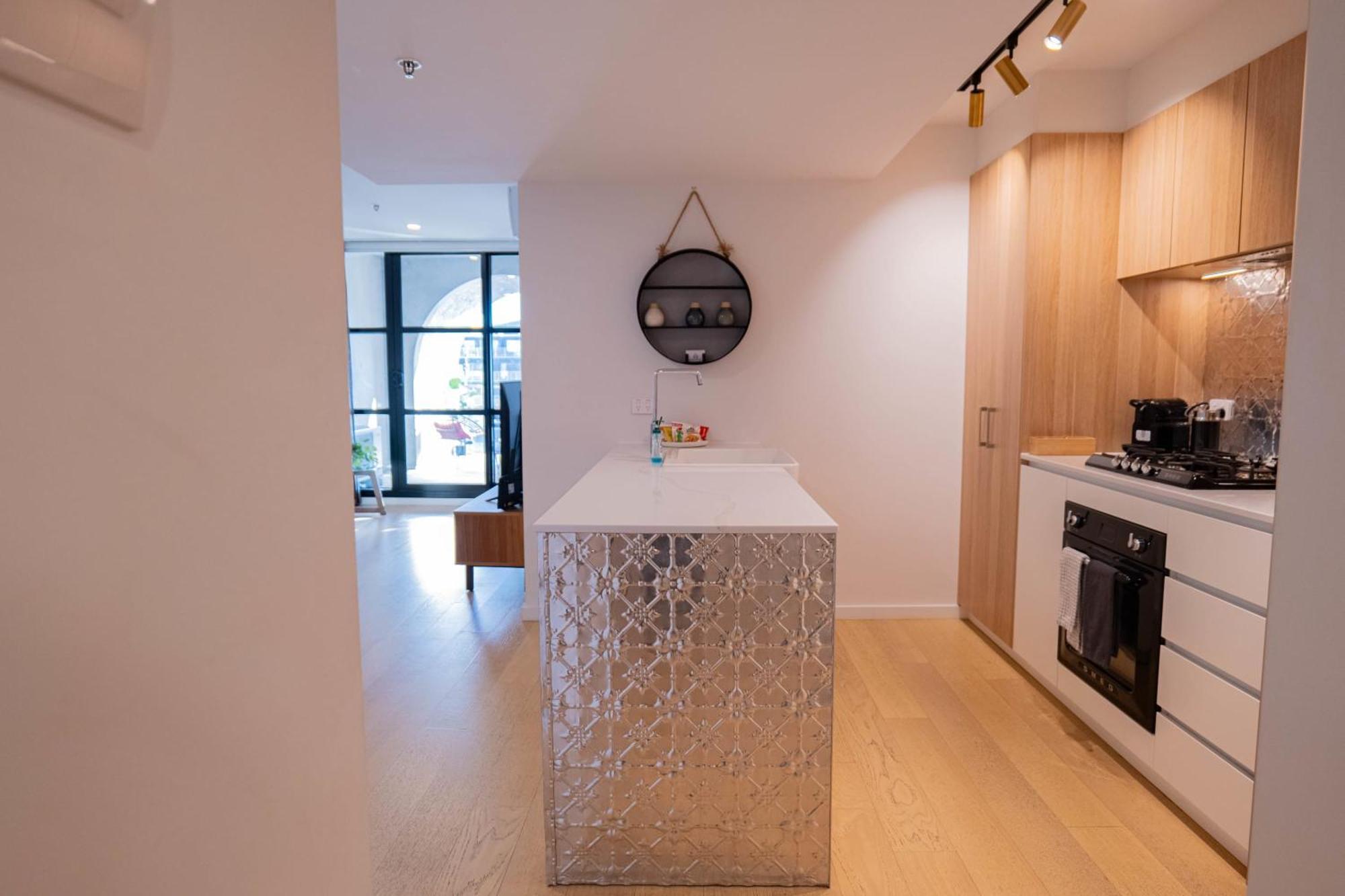 2 Bedroom 2 Bath 1 Car On Lonsdale Street Apartment Canberra