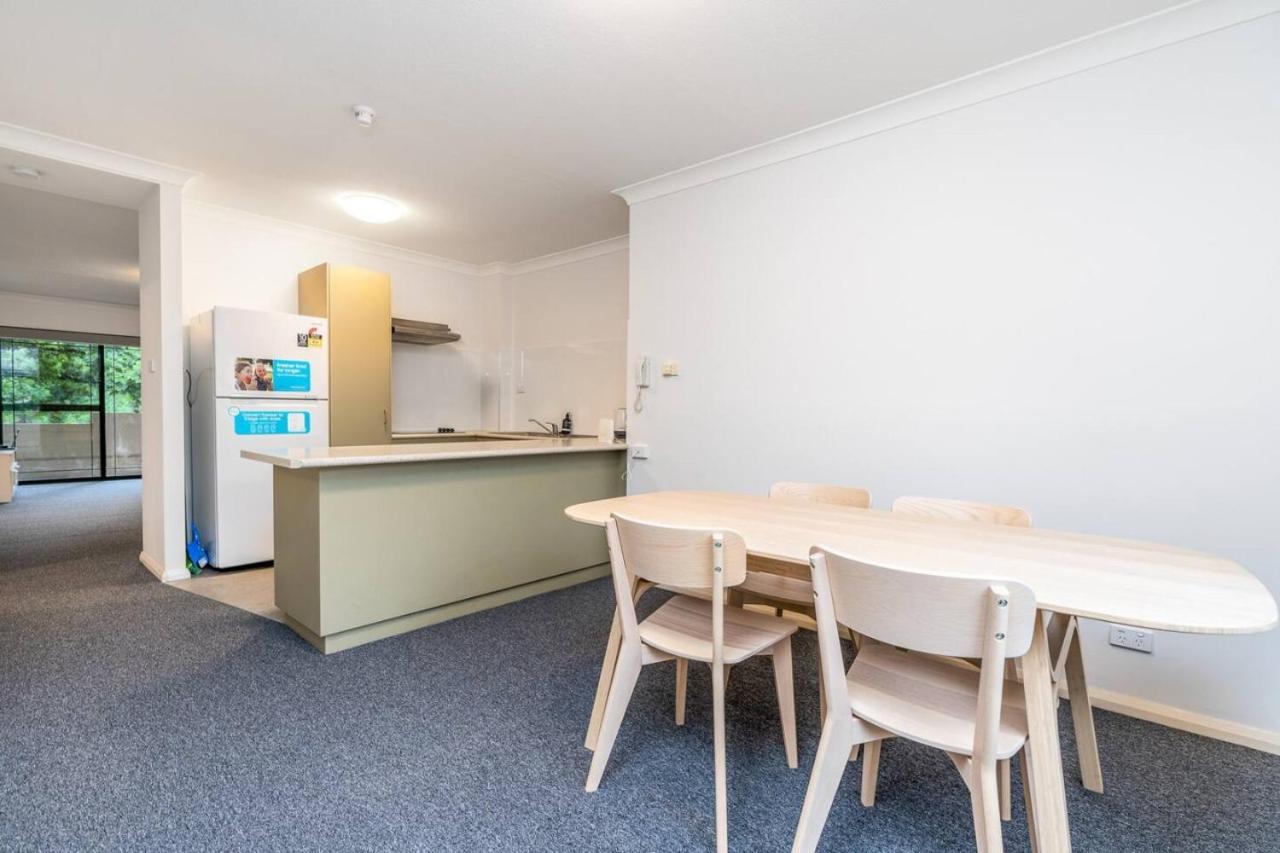 2br Close To Glebe Park And *