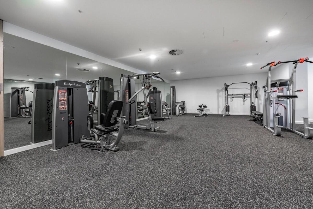 Perfect Location With 5 Star Amenities Apartamento