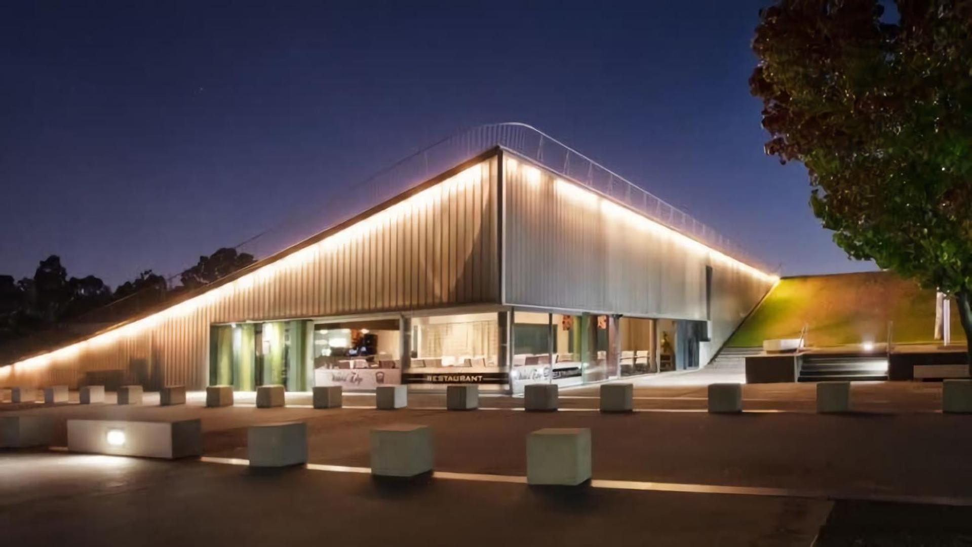Sensational And View Delight Belconnen Apartment *