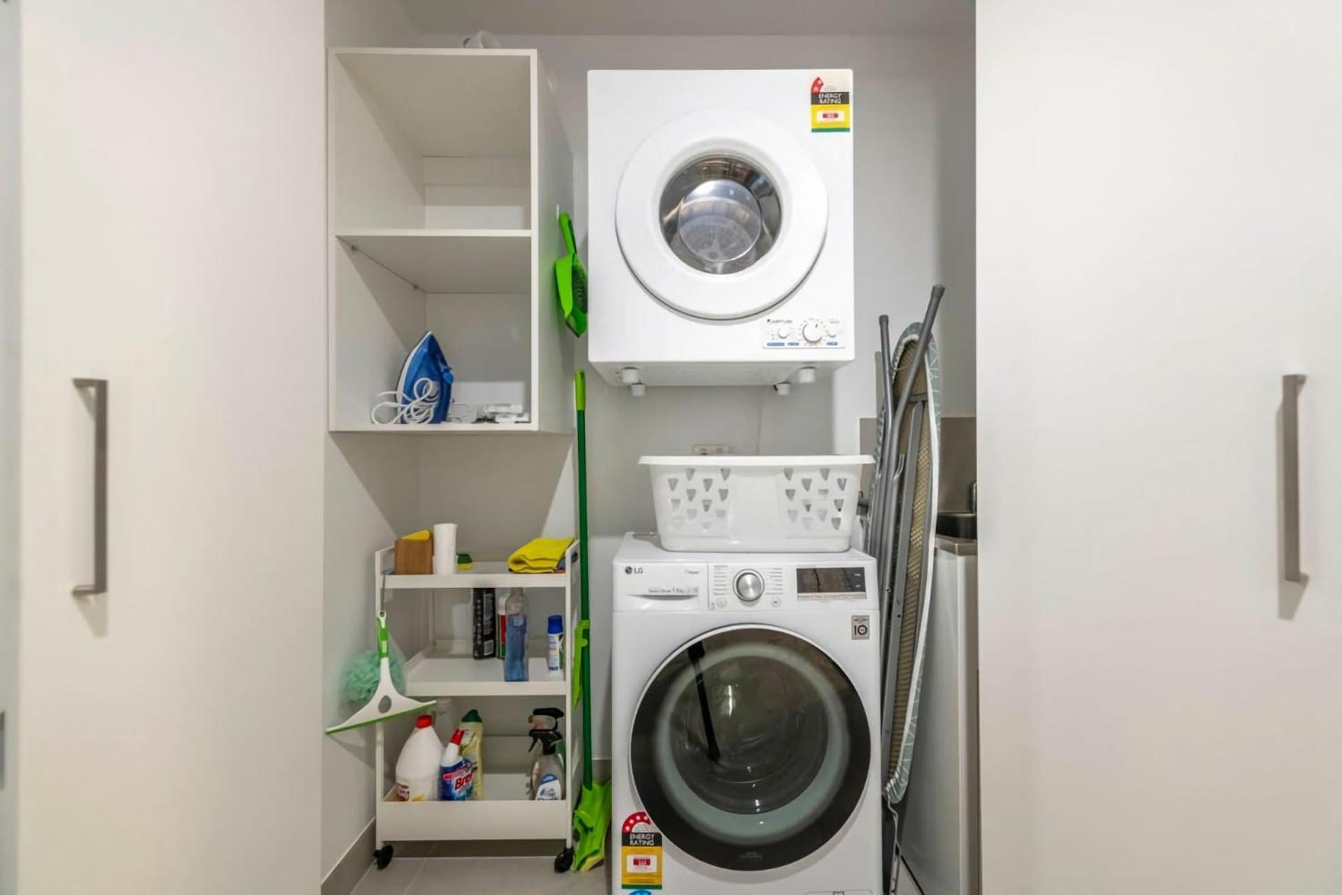 Sensational And View Delight Belconnen Apartment