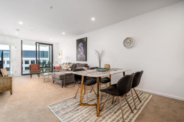 Apartment Lovely 2br W Free Parking On Premises Canberra