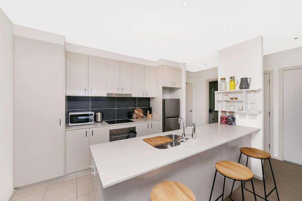 3br Braddon Flat, 8 Mins Walk To Cbd *