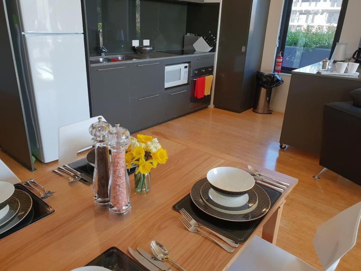 Modern - Prime Location With Heated Pool Apartamento Camberra