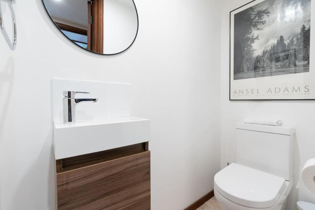 Holiday home Charming Two-story 2br Townhouse In Braddon *