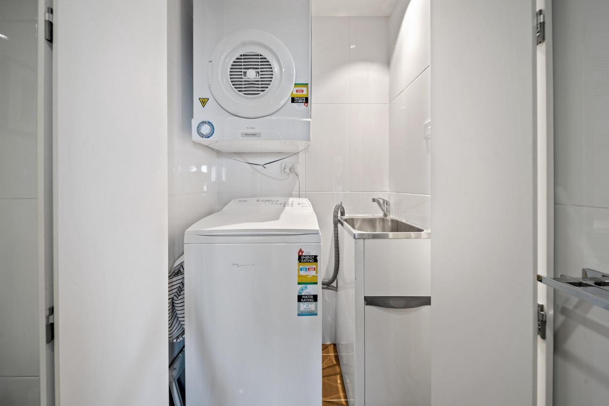 Apartment Spacious Inner-city 1-bed In Trendy Braddon Canberra