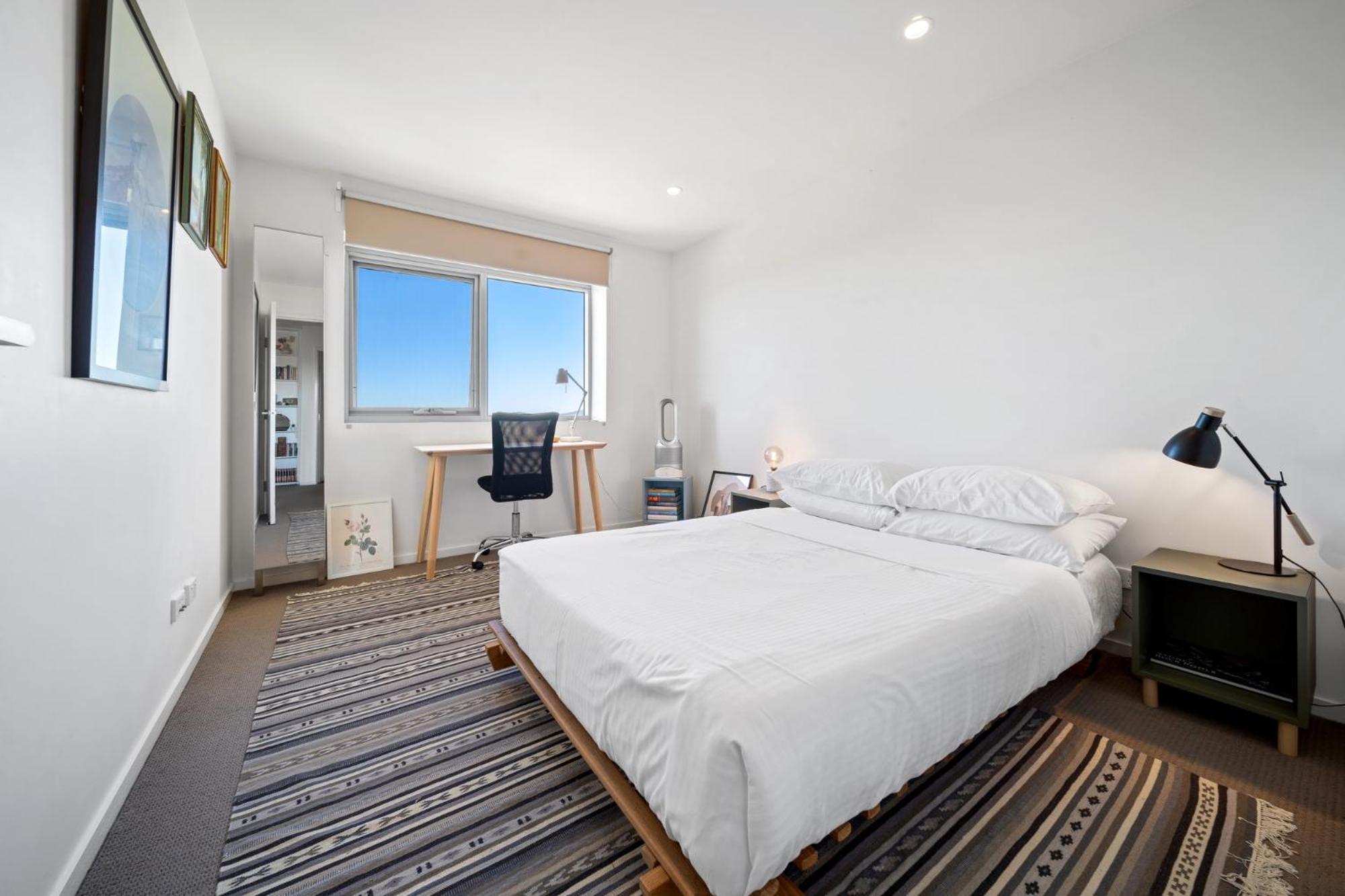 Spacious Inner-city 1-bed In Trendy Braddon Apartment Canberra