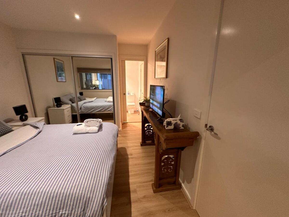 A Cozy To Yourself * Canberra