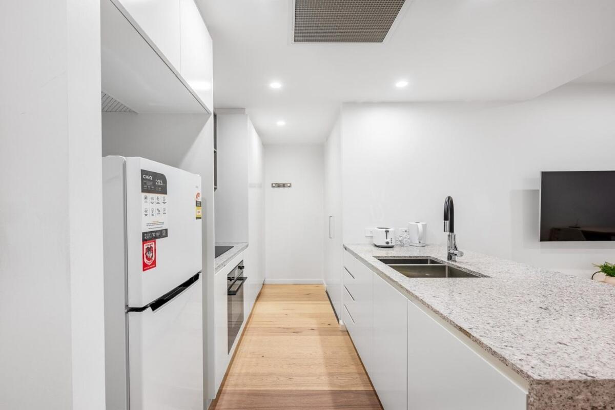 Apartment One Bedroom With Parking Next To