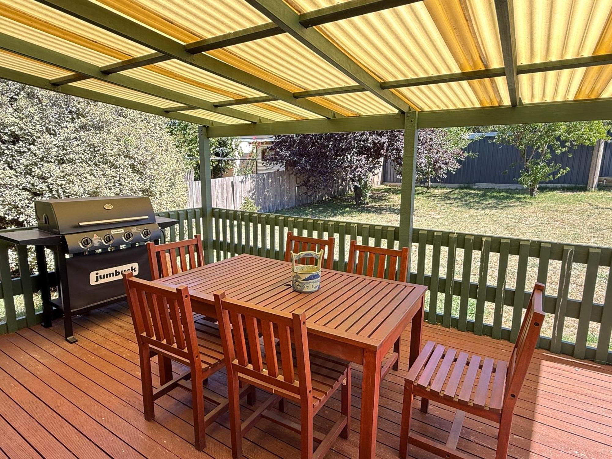 Scullin 3br House Villa