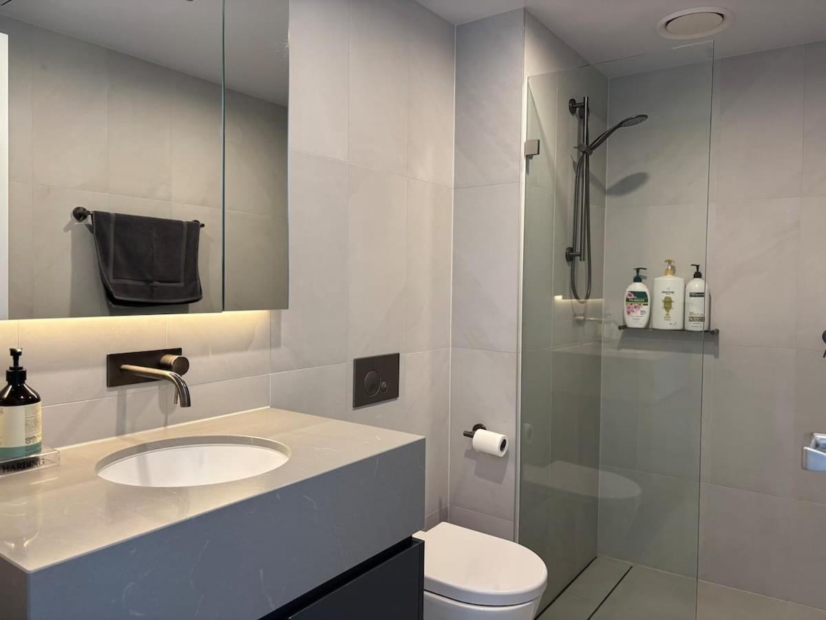 2br-2br-2cars -cbd-pool-sleeps 6