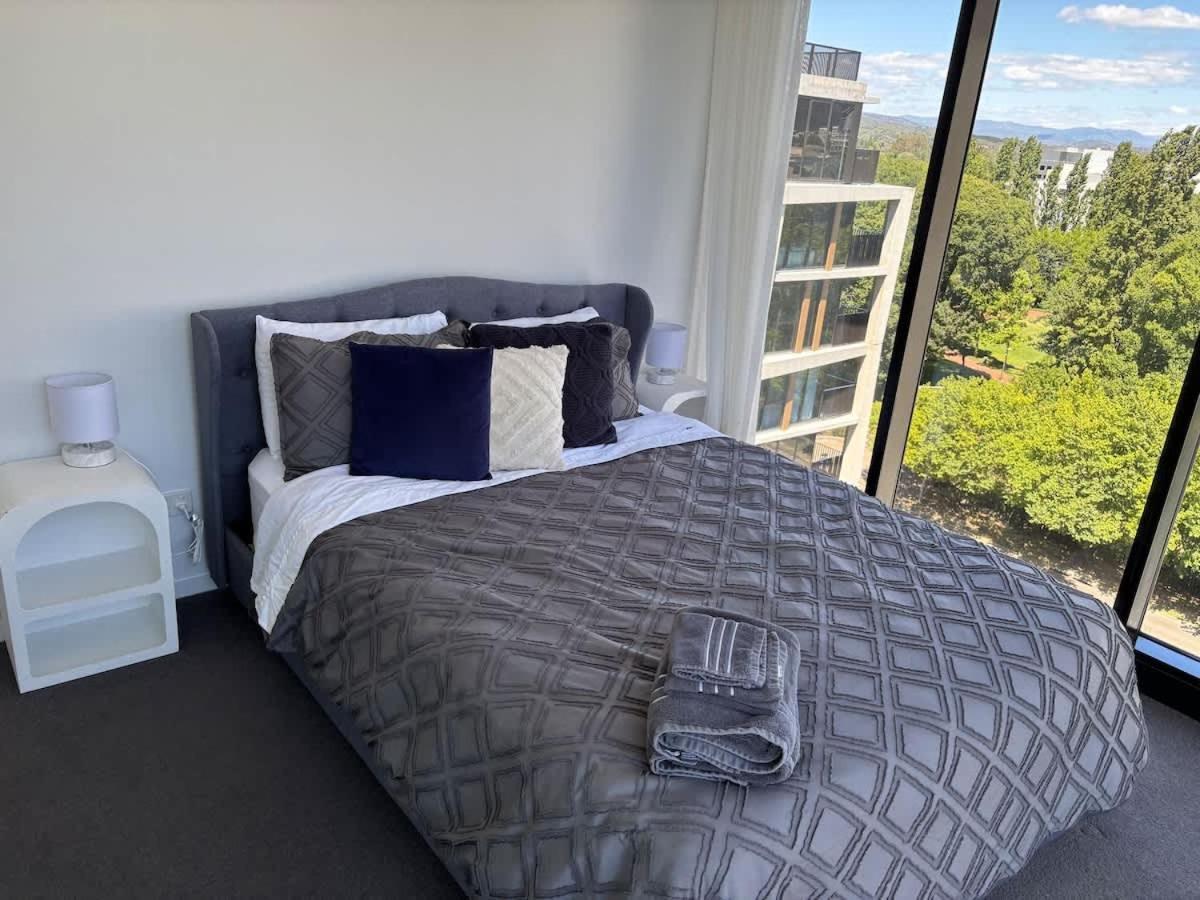 2br-2br-2cars -cbd-pool-sleeps 6 *