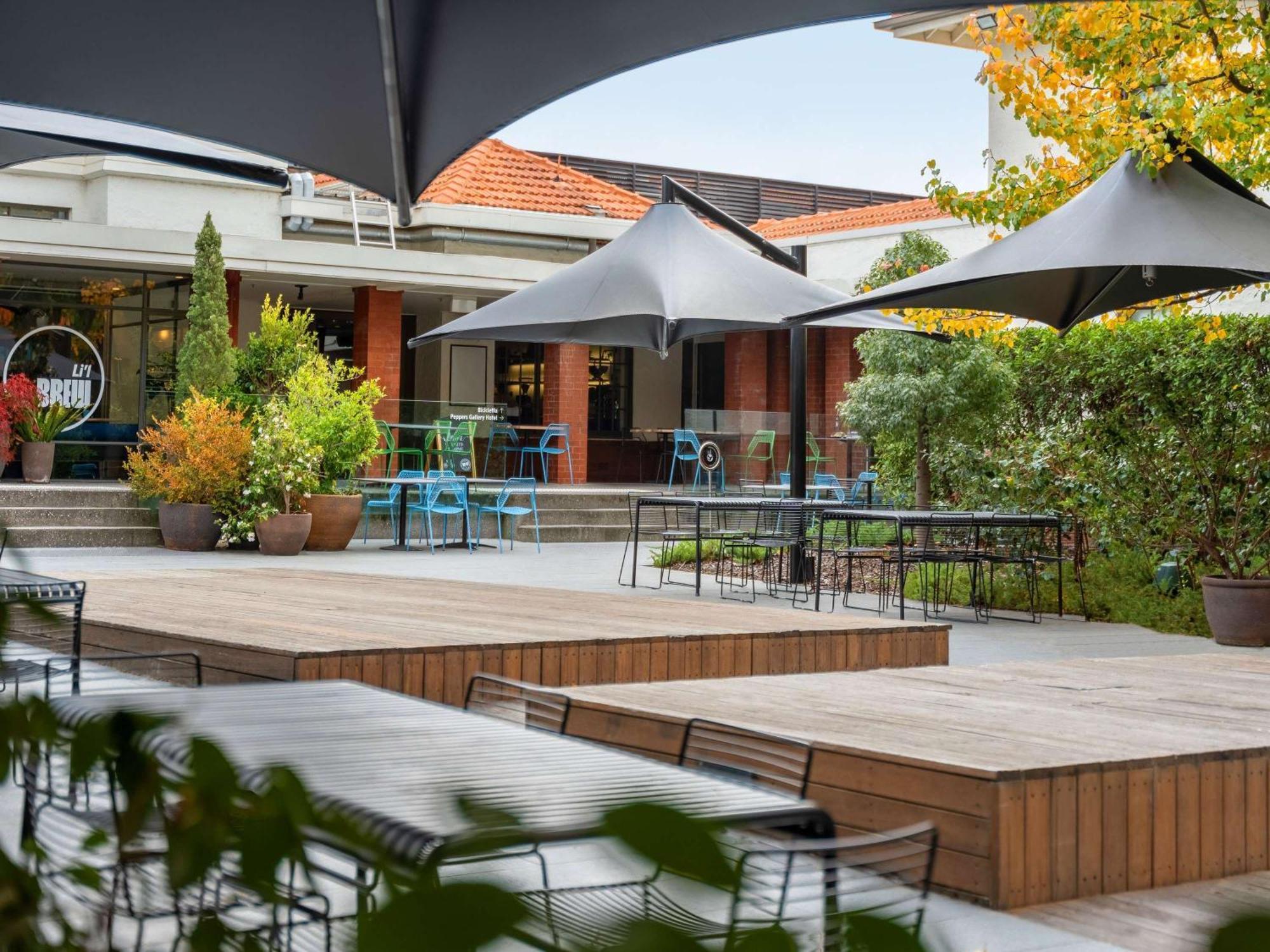 Peppers Gallery Hotel