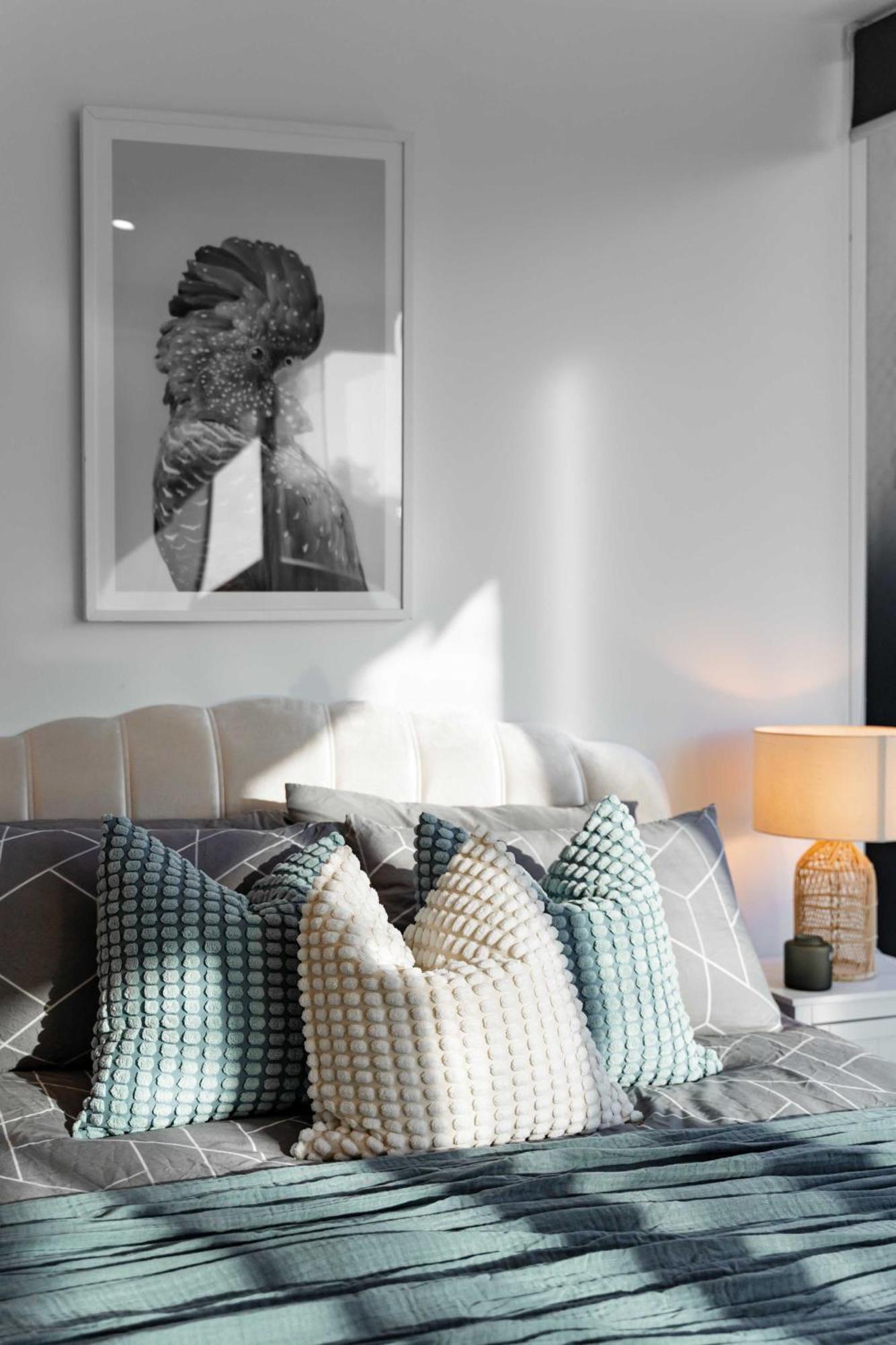 Modern 2 Bedroom In The Heart Of Center * Canberra