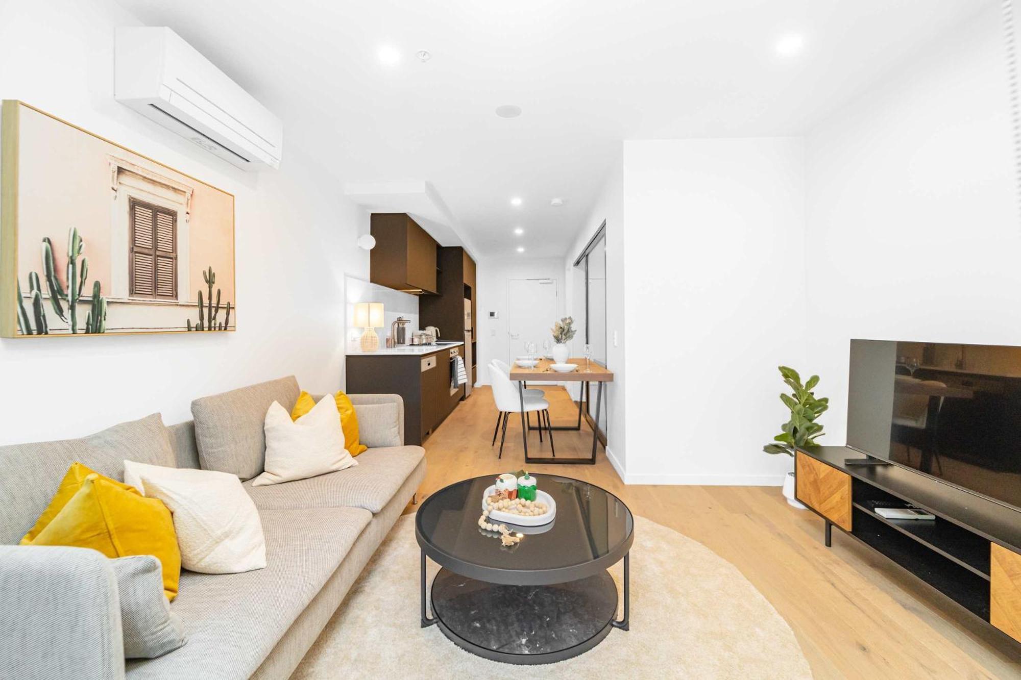 Apartment Modern 2 Bedroom In The Heart Of Center *